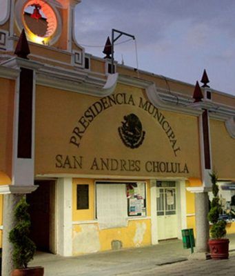 Funcionarias del Registro Civil se niegan a casar a pareja gay en Puebla