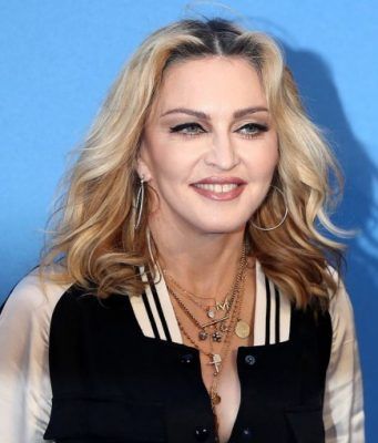 Madonna se muda a Portugal para apoyar a su hijo, ver al novio y vivir en un castillo