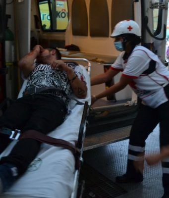Se lanza al vacío, tras discutir con su novio en una fiesta
