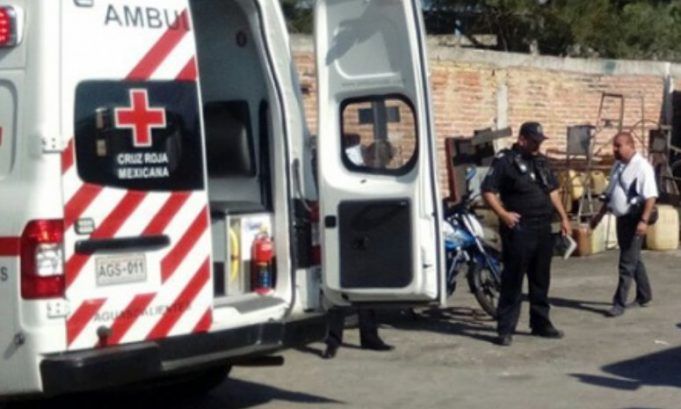 Accede a trío con amigos, se arrepiente y lo violan