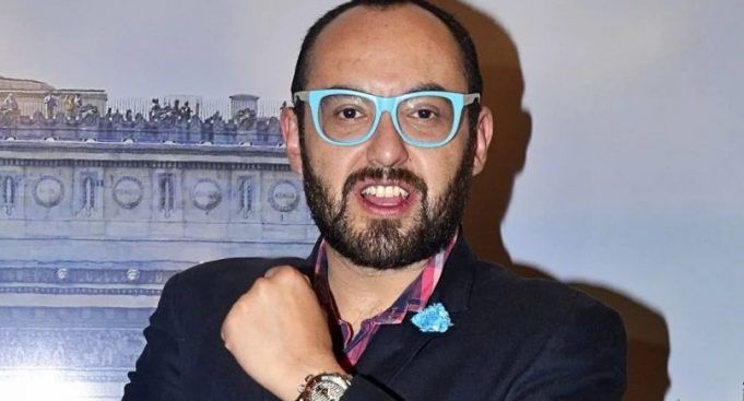 Tras revuelo por ‘cura gay’ de Mauricio Clark, Conapred, alerta sobre terapias de conversión