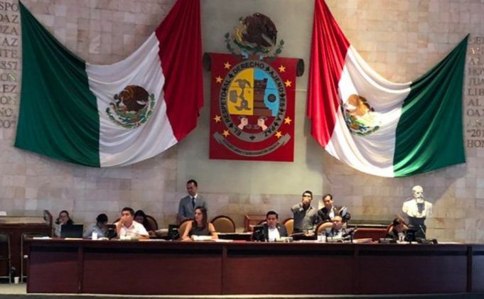 ¡Aplausos! En Oaxaca, diputados votan a favor del Matrimonio Igualitario