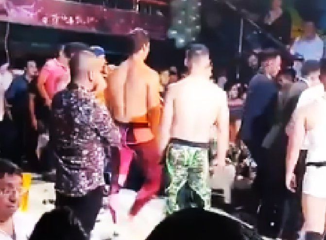 Fiscalía de Edomex, niega muerte por asfixia con pepino, en show de los Wapayasos