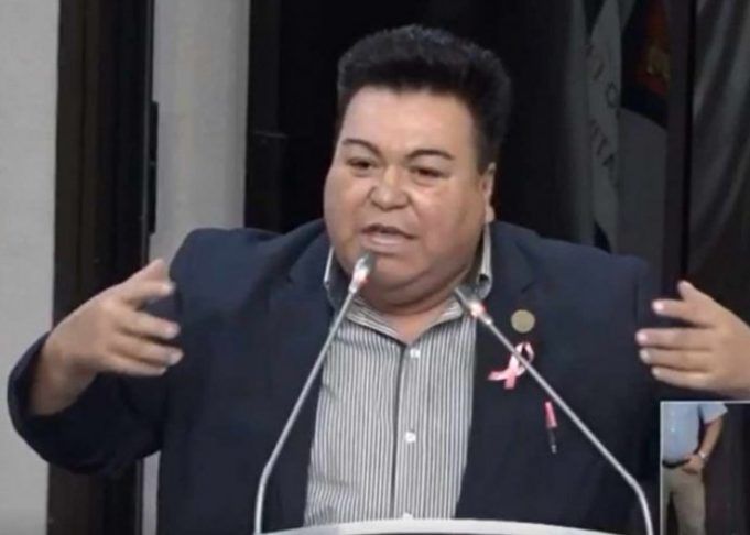 Diputado del PT sale del clóset en plena sesión del Congreso de Sonora