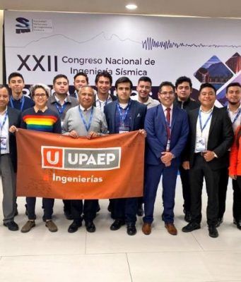 Censuran a alumna por suéter de arcoiris en UPAEP