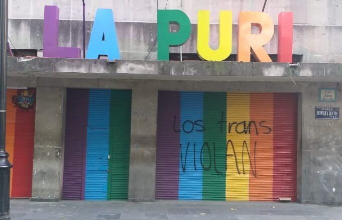 Lamentables pintas de odio en ‘La Puri’ y ‘El Marra’ icónicos antros gay de CDMX la puri