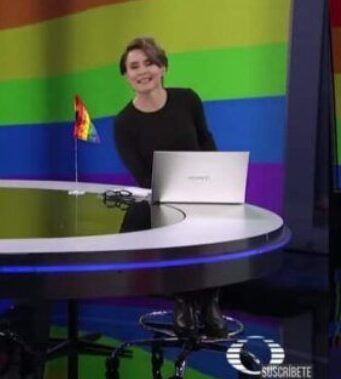 Histórico: La bandera LGBT en el Noticiero con Denise Maerker