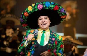 Juan Gabriel: el artista demoledor del género que derrotó al machismo y conquistó México