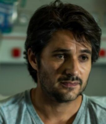 Elpidio Cosme: Primer homosexual embarazado por la boca aborta tras indigestión